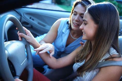 Šeimos nario mokymas vairuoti