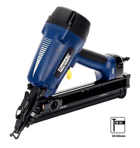 Smulkių vinių kalimo įrankis