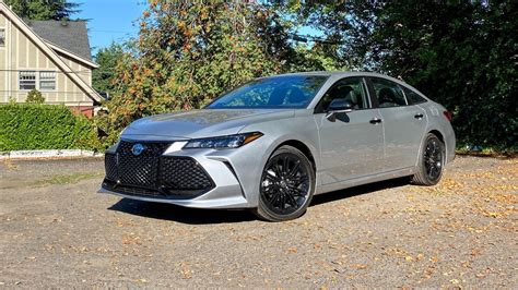 Toyota Avalon 2022 modelio nuotrauka