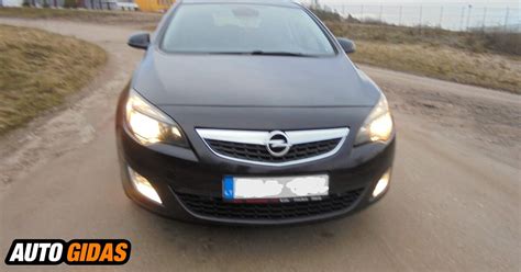 Opel Astra J Hečbekas interjeras su EVA kilimėliais