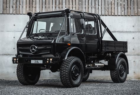 Istorinis Mercedes-Benz Unimog automobilis