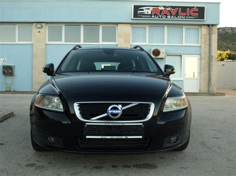 Volvo V50 borto kompiuterio meniu navigacija