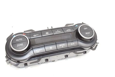 Automobilio klimato kontrolės panelė