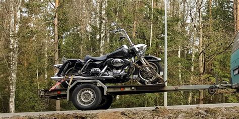Krosinio motociklo su priekaba nuotrauka