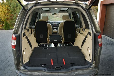 Ford Galaxy Mk3 interjeras