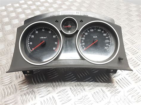 Opel Astra H prietaisų skydelis su oro pagalvės lempute