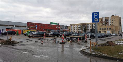 Degaline prie prekybos centro Norvegijoje