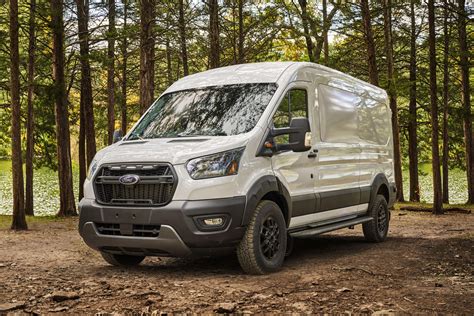 Ford Transit skirtingos kartos