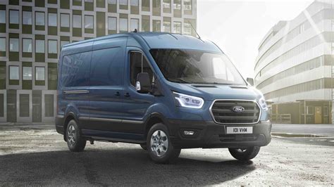 Ford Transit akumuliatoriaus vieta