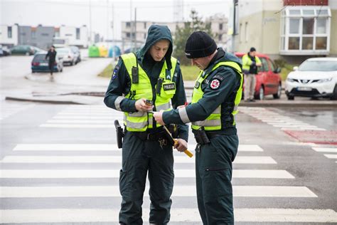 Automobilis, partrenkęs pėsčiąjį