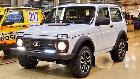 Lada Niva automobilis