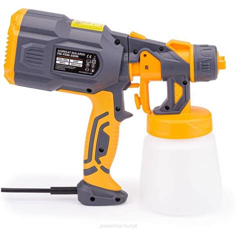 Automobilio interjero dažymo įrankiai: dažų purkštuvas ir flakonai