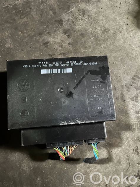 Volkswagen Transporter T5 saugiklių blokas salone