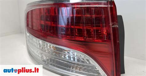 Toyota Avensis galinis žibintas