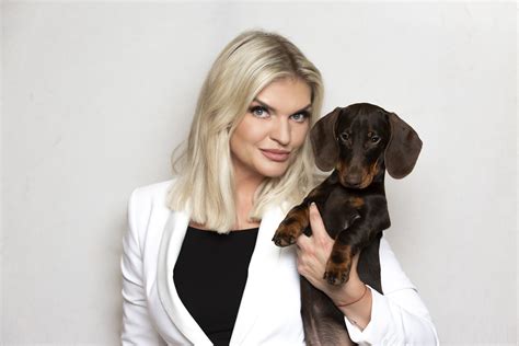 Skaiva Jasevičiūtė su šunimi