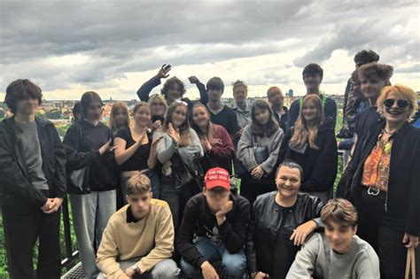 Bolonijos panorama su raudonais stogais ir bokštais