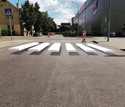 Horizontalus ženklinimas, draudžiantis stovėti