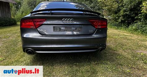 Audi A7 automobilio variklio detalė