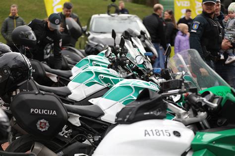 Mopedų ir motociklų vairuotojų saugos priemonės