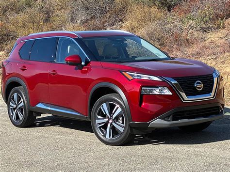 Nissan Rogue parkavimo asistentas su kameromis