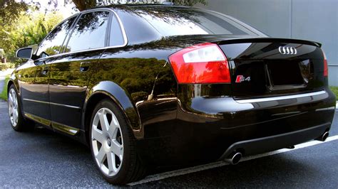 Audi A4 B6 interjero detalės