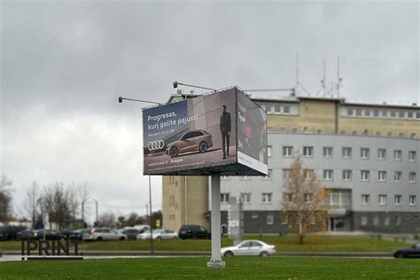 Reklaminio stendo matomumas automagistralėje