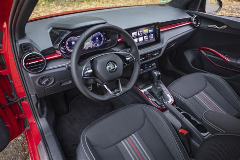 Škoda Fabia priekinė dalis