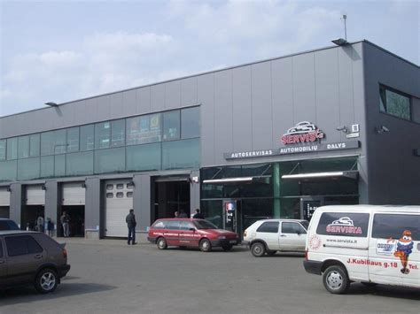 Raimondas Mažeika dirbantis automobilių servise