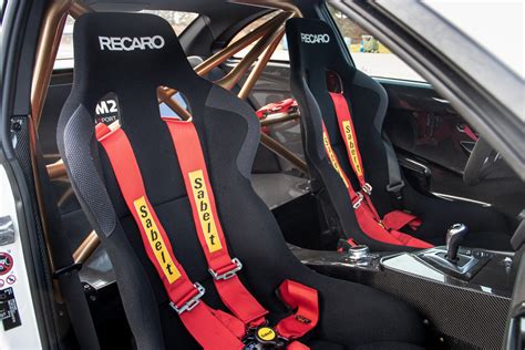 Recaro sportinės sėdynės ir saugos lankai