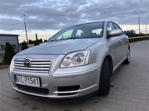 Schematinis Toyota Avensis T25 automobilio vaizdas