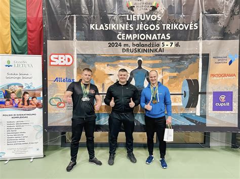 Talentingi triukinių paspirtukininkų komandos nariai