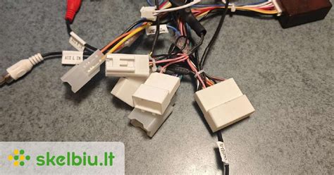 Automobilio multimedijos komplektacija ir laidai