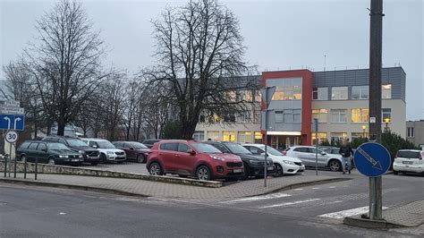 automobilių stovėjimo aikštelė neįgaliesiems