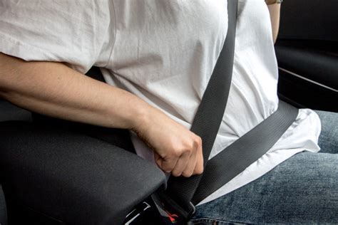 Simptomai susidėvėjusio automobilio diržo