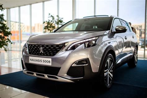 Peugeot 308 atnaujintas priekinės dalies dizainas