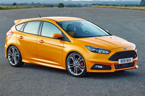Ford Focus zenkliukas
