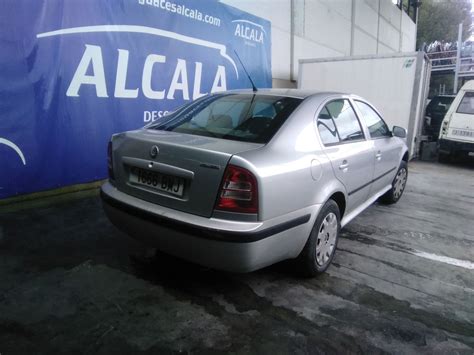 Skoda Octavia 1U2 automobilio nuotrauka
