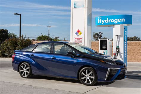 Tipai hibridinių automobilių