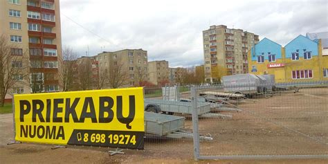 Priekabų nuomos aikštelė