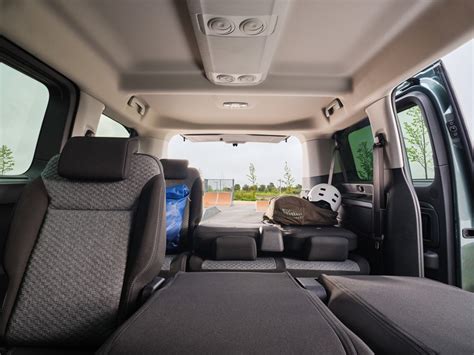 Toyota Verso interjeras su sulankstytomis sėdynėmis