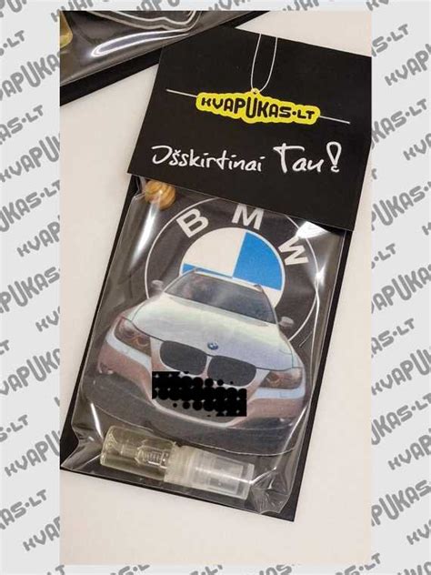 BMW E46 automobilio nuotrauka su užrašu 