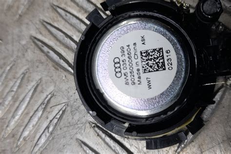 Audi A4 automobilio vairo kolonėlė