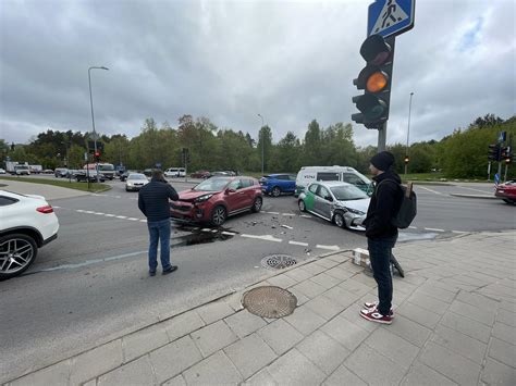 Sankryžos ir pirmumo taisyklės