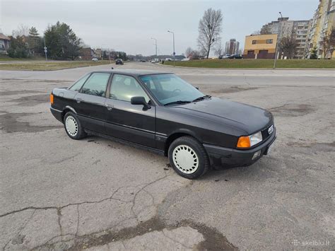 Audi 80 automobilis