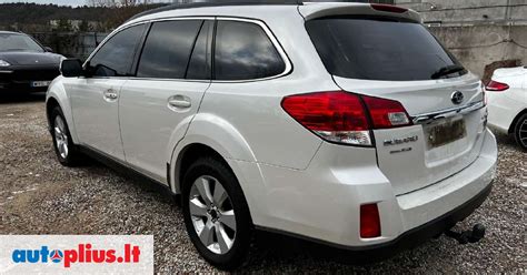 Subaru Outback su R17 ratlankiais