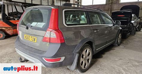 Volvo XC70 galinė dalis su bagažine