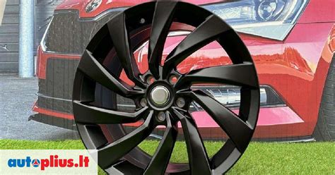 Škoda automobilis su R18 Turbine Style ratlankiais