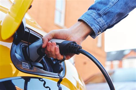 Elektromobilių kompensacijų ir lengvatų apžvalga