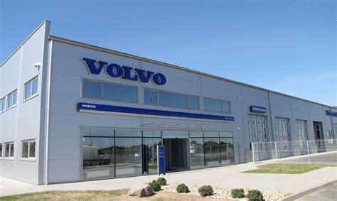 Modernus „Volvo Trucks“ serviso centras Lietuvoje