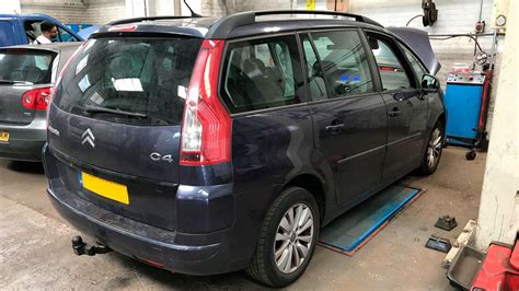 Citroen C4 Picasso su skirtingais ratlankiais